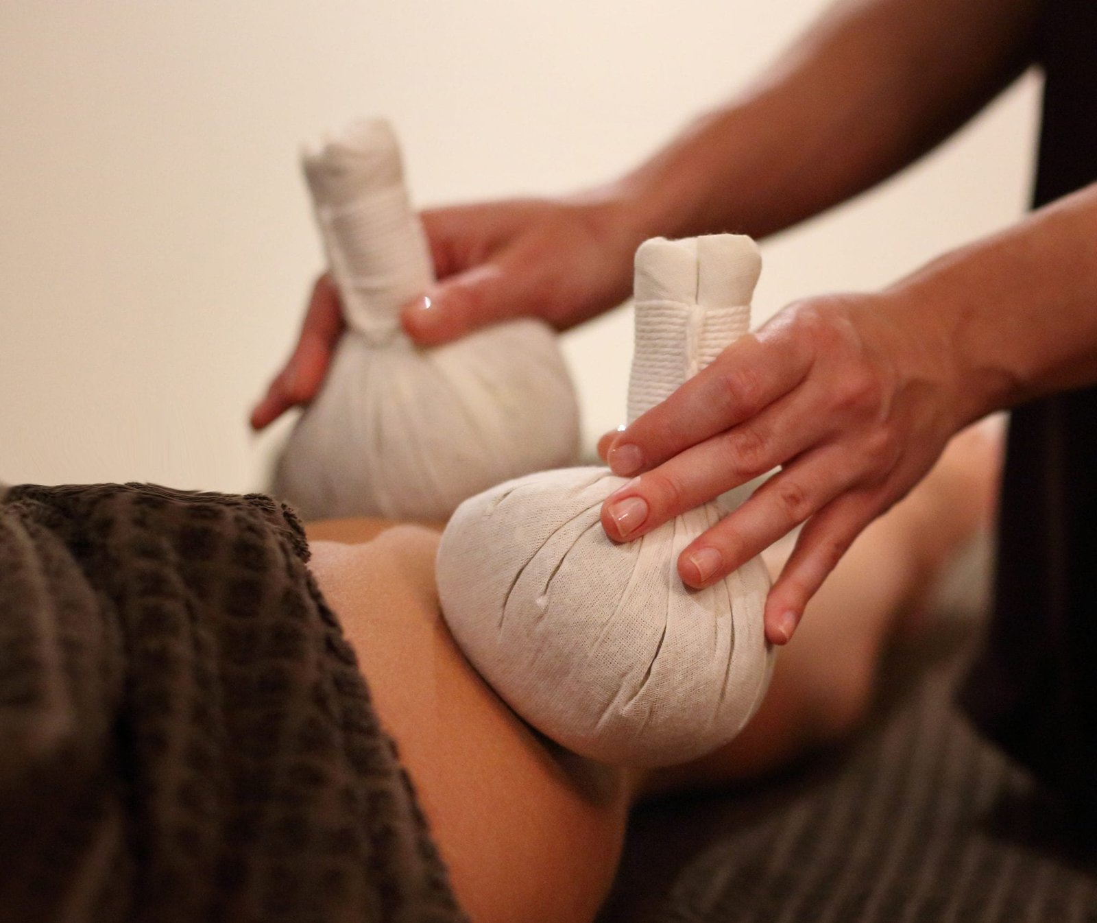 Hot Fomentation & Herbal Poultices
